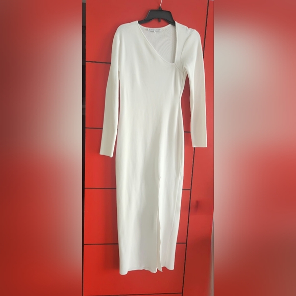 Endless Rose Cut Out Knitted Long Sleeve Maxi Dress - Picture 5 of 6